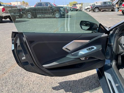 Used 2021 Chevrolet Corvette Stingray Preferred Cpe w/ Z51 Performance Package RWD image 13