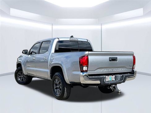 Used 2023 Toyota Tacoma SR5 RWD image 13