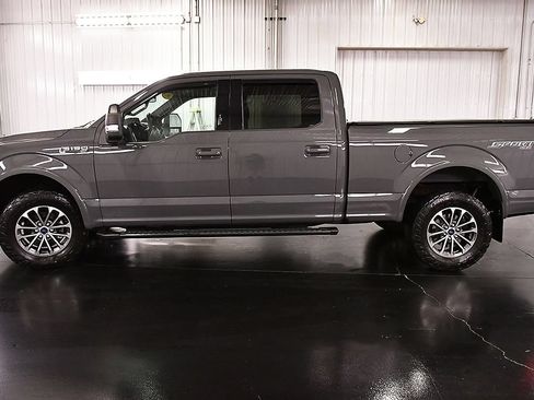 Used 2020 Ford F150 XLT w/ Equipment Group 302A Luxury AWD/4WD image 4