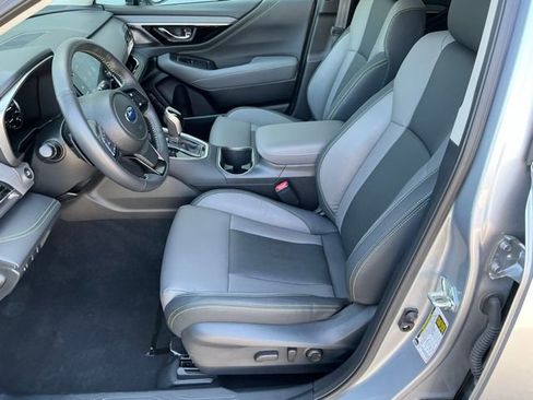 Used 2025 Subaru Outback Onyx Edition AWD/4WD image 13