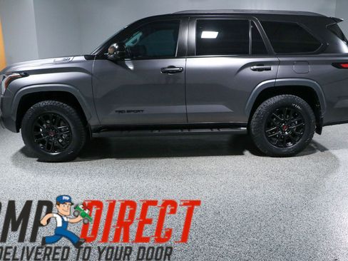 Used 2024 Toyota Sequoia SR5 w/ SR5 Premium Package AWD/4WD image 10