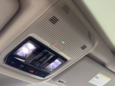 Used 2024 Volkswagen Atlas SEL Premium R-Line AWD/4WD image 22