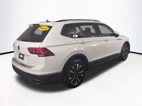 Used 2024 Volkswagen Tiguan S FWD image 5