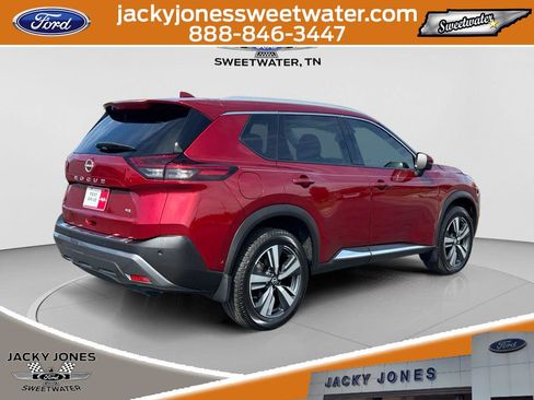 Used 2023 Nissan Rogue SL w/ SL Premium Package FWD image 5