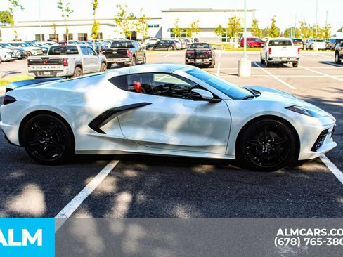 Used 2024 Chevrolet Corvette Stingray Coupe w/ 1LT RWD image 8