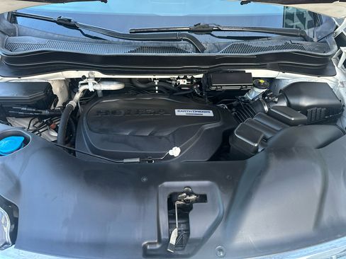Used 2017 Honda Pilot Touring image 62