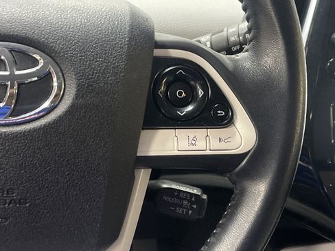 Used 2018 Toyota Prius Four Touring image 20