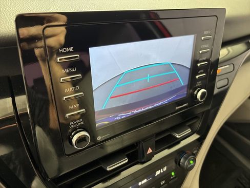 Used 2023 Toyota Camry SE image 30