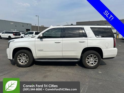 Used 2017 GMC Yukon SLT AWD/4WD image 12