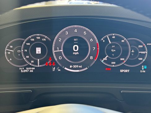 Certified 2026 Porsche Cayenne Coupe AWD/4WD image 31