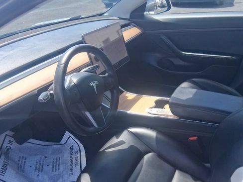 Used 2020 Tesla Model 3 Standard Range Plus RWD image 10