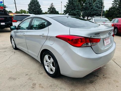 Used 2013 Hyundai Elantra GLS FWD image 5