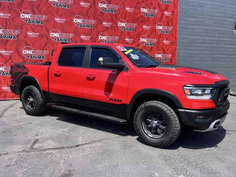 Used 2019 RAM 1500 Rebel w/ Level 2 Equipment Group AWD/4WD image 3