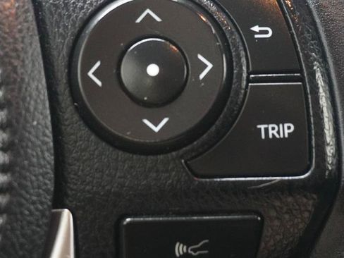 Used 2016 Toyota RAV4 XLE w/ Convenience Package AWD/4WD image 18