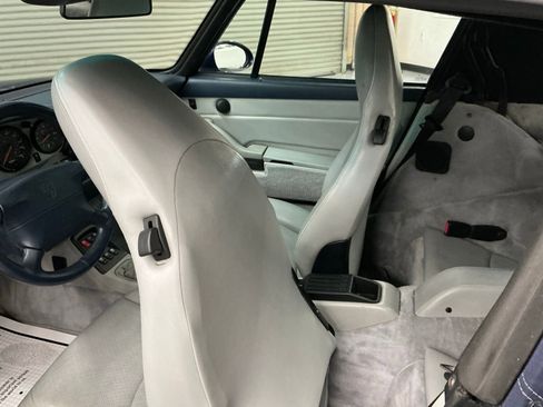 Used 1996 Porsche 911 Carrera image 34