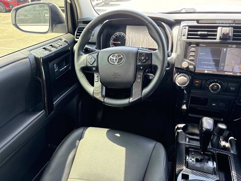 Used 2020 Toyota 4Runner TRD Off-Road Premium w/ Moonroof Package AWD/4WD image 30