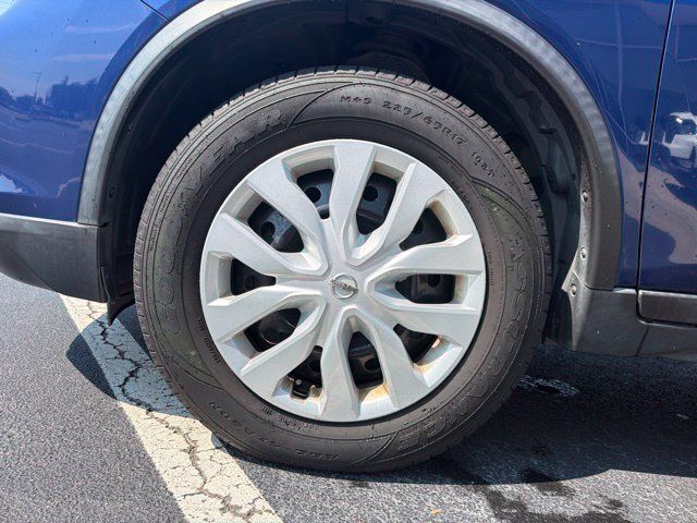 Used 2017 Nissan Rogue S w/ S Appearance Package AWD/4WD image 11