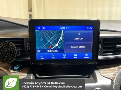 Used 2020 Ford Explorer Limited image 16