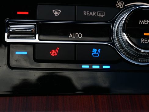 Used 2023 Lincoln Navigator L Reserve AWD/4WD image 21