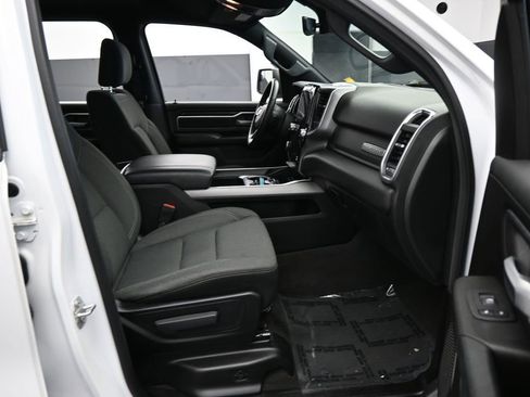 Used 2024 RAM 1500 Big Horn RWD image 37