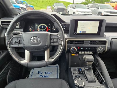 Used 2024 Toyota Tacoma SR5 AWD/4WD image 20
