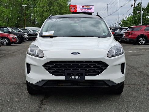 Certified 2022 Ford Escape SE w/ SE Sport Appearance Package AWD/4WD image 3
