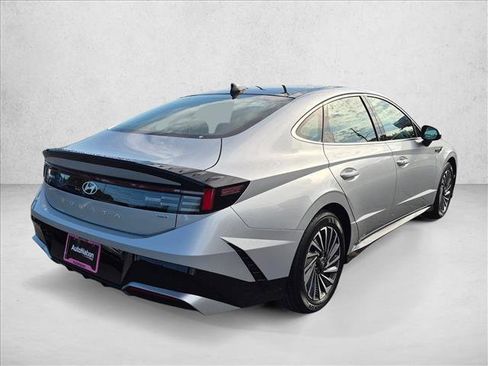 New 2026 Hyundai Sonata SEL FWD image 4