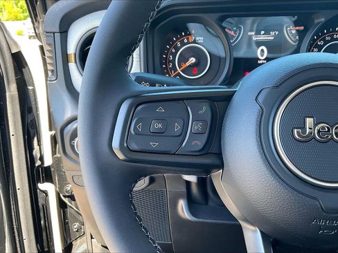 New 2026 Jeep Gladiator Sport image 26