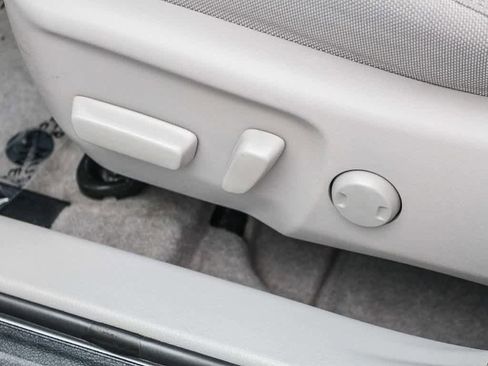 Used 2017 Toyota Camry LE image 22