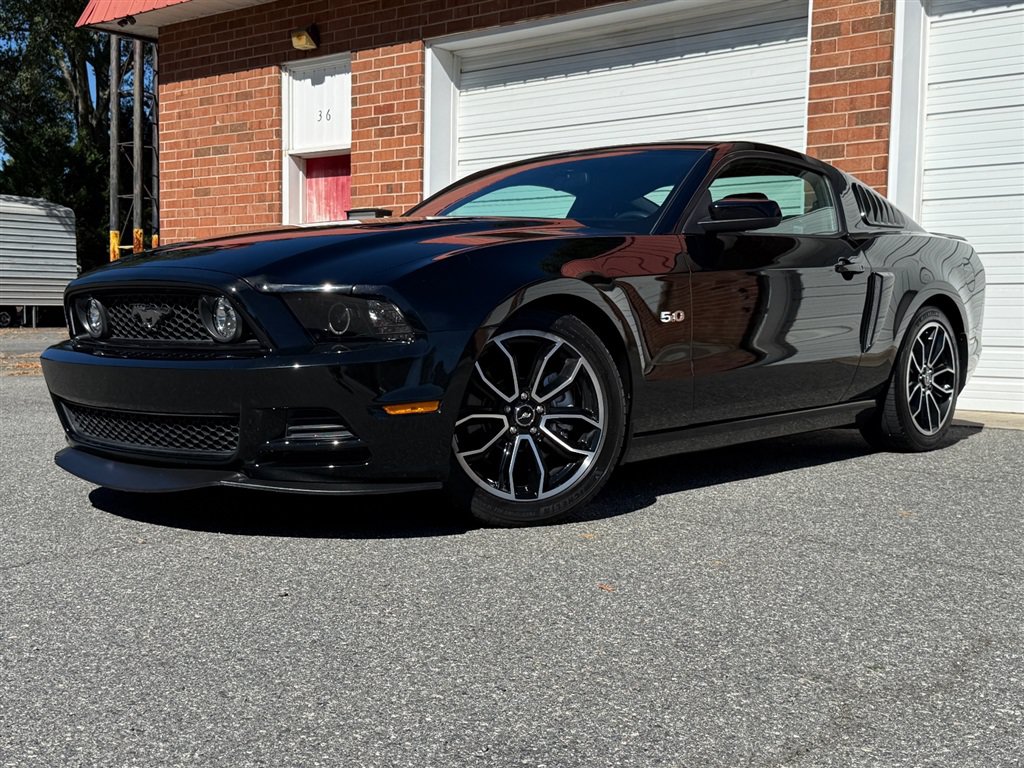 Used 2014 Ford Mustang GT w/ FP8 Appearance Package RWD image 2