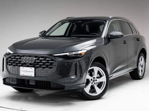 New 2025 Audi Q5 Premium Plus image 1