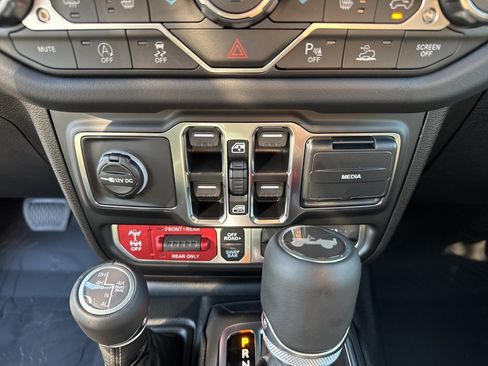 New 2026 Jeep Wrangler Unlimited Rubicon image 40