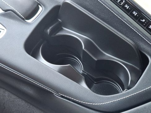 Used 2022 Chevrolet Corvette Stingray w/ Z51 Performance Package image 22