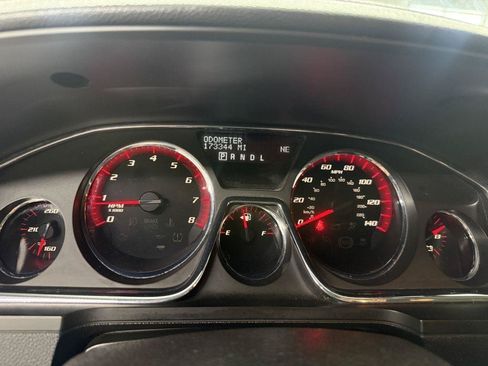 Used 2016 GMC Acadia SLE AWD/4WD image 12