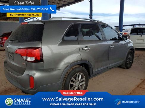 Used 2014 Kia Sorento LX image 4