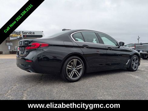 Used 2023 BMW 530i xDrive w/ Premium Package image 4