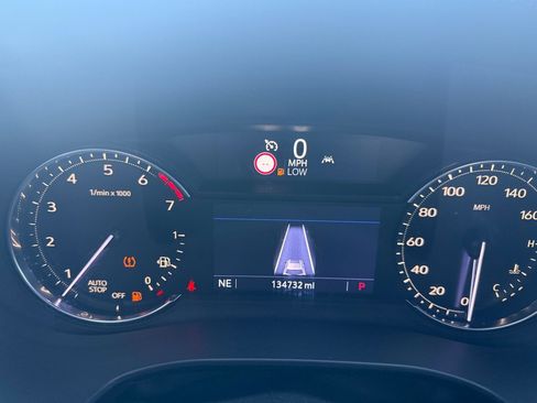 Used 2020 Cadillac XT6 Premium Luxury FWD image 20