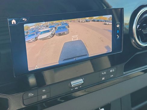 Used 2025 Mercedes-Benz Sprinter 2500 image 20