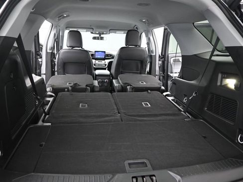 Used 2023 Ford Explorer XLT w/ Equipment Group 202A RWD image 24