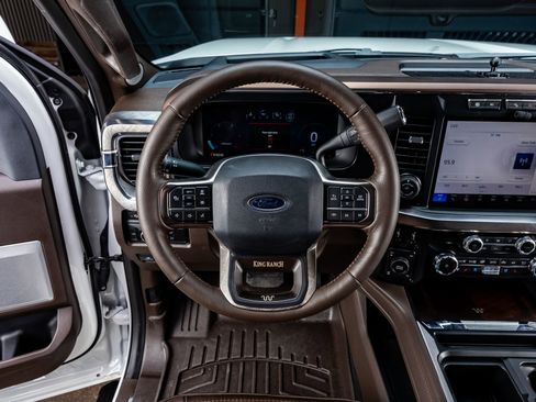 Used 2024 Ford F250 King Ranch w/ Chrome Package image 18