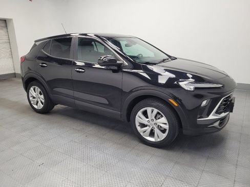 Used 2024 Buick Encore GX Preferred FWD image 11