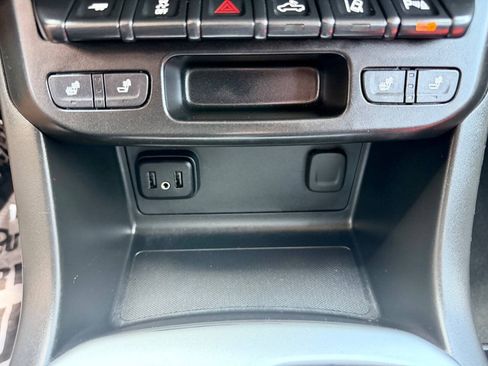 Used 2022 Chevrolet Colorado LT w/ Luxury Package AWD/4WD image 41
