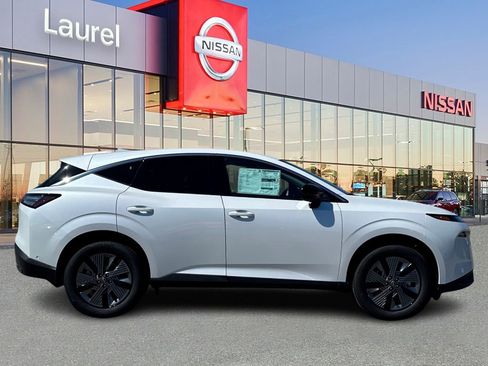 New 2025 Nissan Murano SL image 3