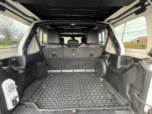 Used 2020 Jeep Wrangler Unlimited Rubicon image 18