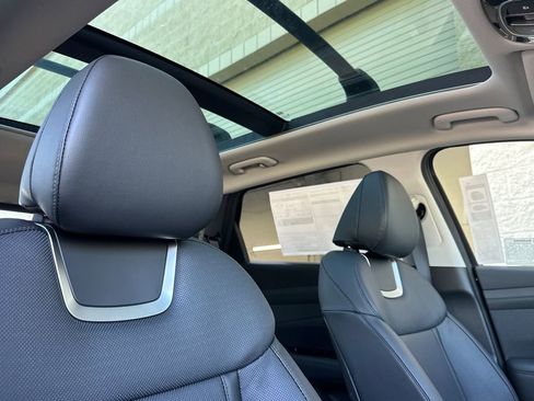 New 2025 Hyundai Tucson Limited image 14