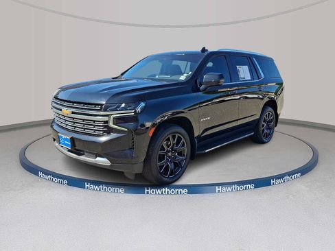 Used 2023 Chevrolet Tahoe Premier AWD/4WD image 3