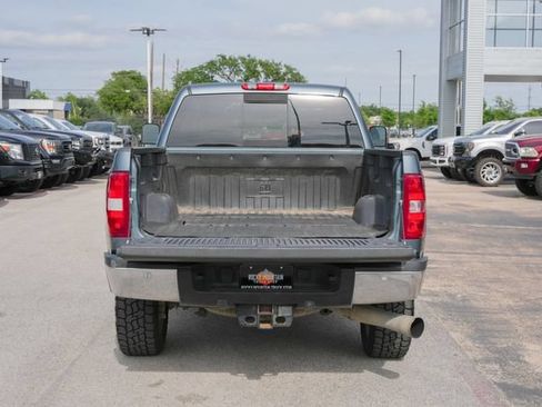 Used 2012 Chevrolet Silverado 2500 LTZ w/ LTZ Plus Package AWD/4WD image 10
