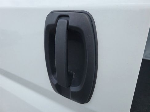 Used 2025 RAM ProMaster 2500 w/ Convenience Group image 13