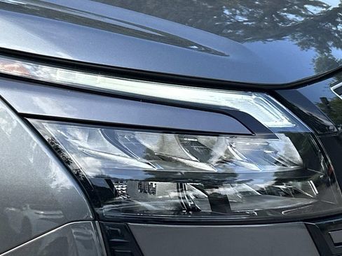 New 2026 Nissan Pathfinder Rock Creek AWD/4WD image 11