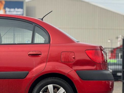 Used 2009 Kia Rio LX image 16